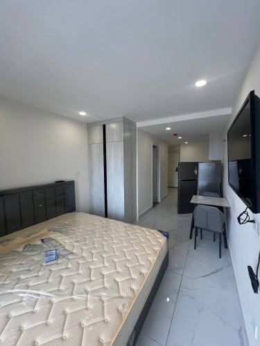 UK548Studio room floor 23