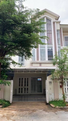 Villa for rent at Chip Mong