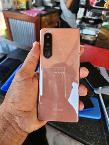 Xperia5 II 128G សំណុំហ្សុីន(វៃដូរបាន)👉$125