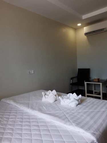 ផ្ទះសំណាក់លក់ នៅក្រុងព្រះសីហនុ ជិតប្រលាន