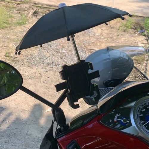 ដងចាប់ទូស័ព្ទ លើម៉ូតូ មានឆ័ត្រ