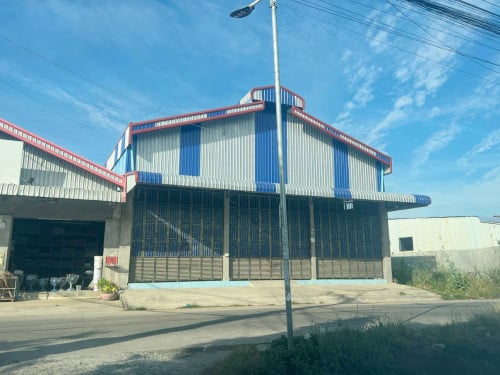 ឃ្លាំងសម្រាប់ជួល នៅស្វាយរលំ ក្រុងតាខ្មៅ