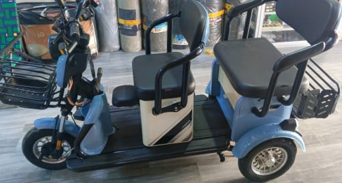 ម្ចាស់ផ្ទាល់