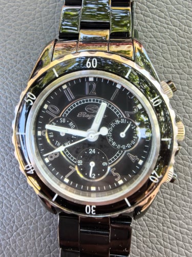 នាឡិកា ដំណើកាស្វ័យប្រវត្តិ