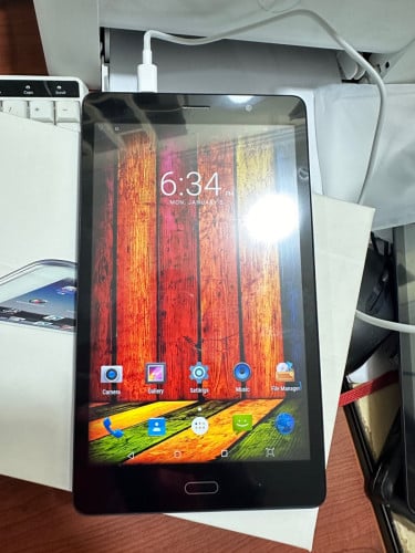 ថេប្លេតថ្មី