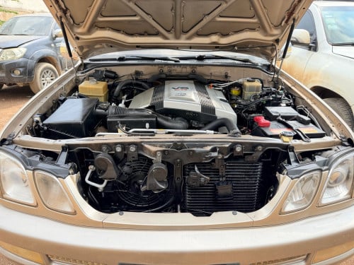 លក់470 ឡានជិះរាល់ថ្ងៃ