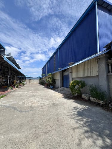 ឃ្លាំងជួល仓库出租