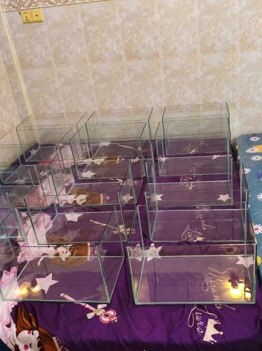 ទូកញ្ចក់ថ្មី100%បណ្ដោយ50 ទទឹក30 កំពស់30តំលៃ