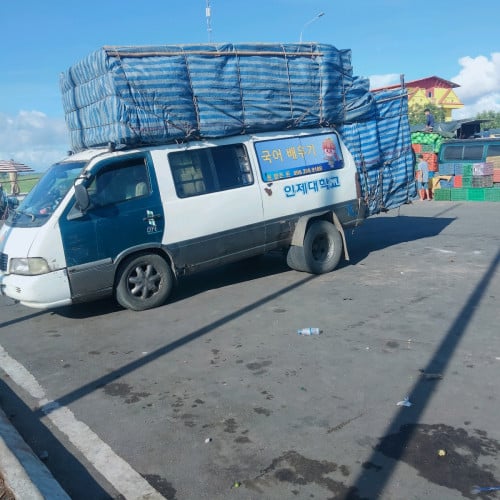 ឡានសាំយ៉ុងសម្រាប់ជួលដឹកអីវ៉ាន25ខេត្ត 