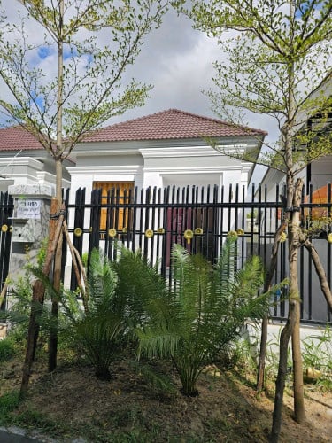 ទីតាំងល្អនៅជិតក្រុង 4គីឡូដល់ ផ្សាររាត្រីផឹកទ្រីត