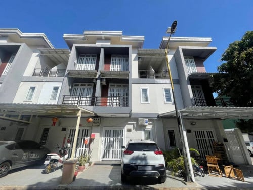 ផ្ទះសម្រាប់ជួលនៅសែនសុខ / Link House for Rent at Khan Sen Sok