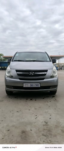 ឡានលក់ STAREX CVX 2011ធានាឡានថ្មីអត់បុក បាតអត់ច្រេះ ឯកសារគ្រប់ម្ចាស់ដេីមទី១