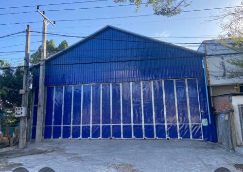 🔰ឃ្លាំងអាជីវកម្មថ្មីសំរាប់ជួលនៅលើផ្លូវជាតិលេខ1 ច្បាអំពៅ។