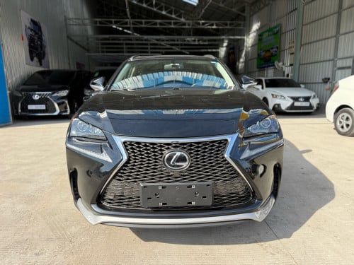 2015 Lexus NX200t Luxury up F Sport ហ្សុីន ១ ជុំ