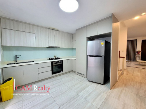 4 Bedrooms Cluster Villa For Rent In Borey The Palms