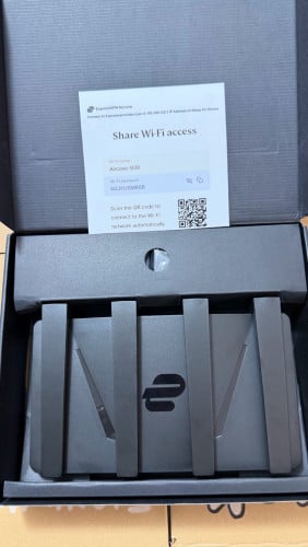 ExpressVPN Aircove AX1800