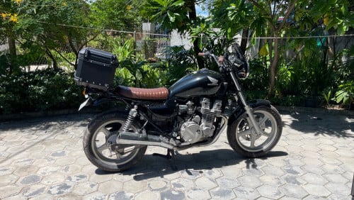 Honda Nighthawk 750
