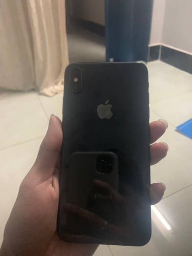 Iphone xs max 97% លក់195$ សាណុំall