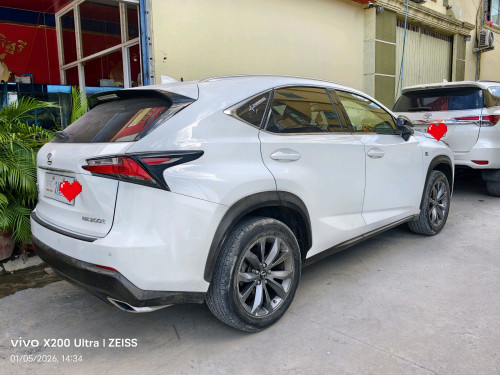 Lexus NX200t 2016