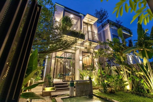 Pool House 3-Bedoom for Rent