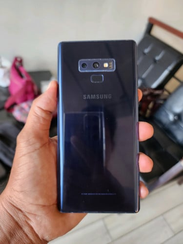 Note9 8g/512g Korea (ដានអេក្រង់តិច)👉$85