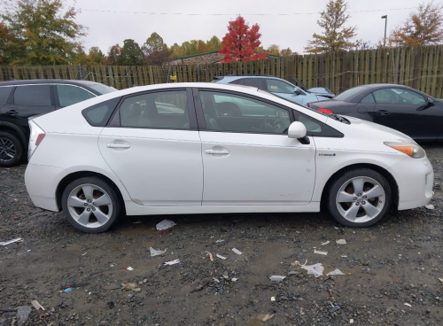 Prius 2013 Option 5 ដល់ផែ 08-02-26