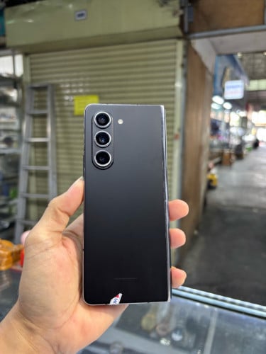 Samsung ZFold5 256G Ram12G Sim2 Global ប្រើបានក្នុងក្រៅ ជាំអេក្រង់ក្នុងតិច