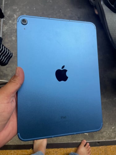 Sell iPad 10th generation 64G sim&wifi 08%