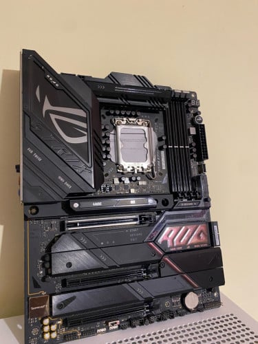 sell MB Asus ROG Strix Z790-E 280$