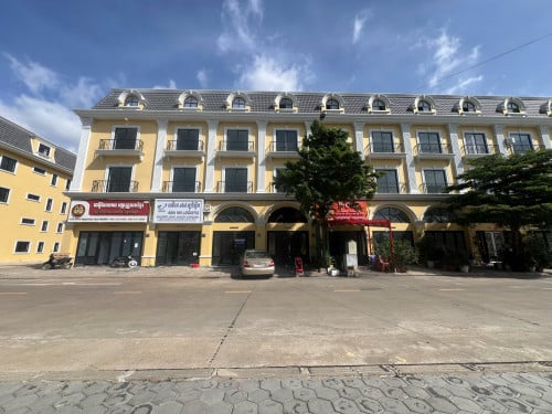 Shop for rent at OCIC (NK)