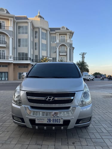 Starex CVX h full 011