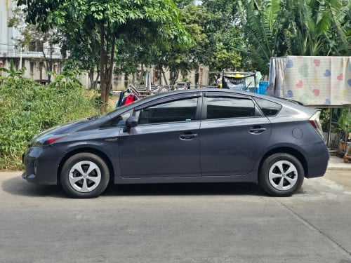 Toyota Prius 2013 option 4