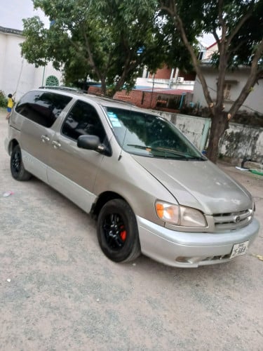 Toyota. ​sinnaឆ្នាំ98