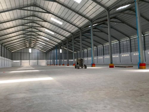 Warehouse4300m2 at Tuol Pongro or near NR3 for rent