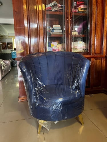 សាឡុងមាំល្អ មានការធានា និងមានស្តុកស្រាប់