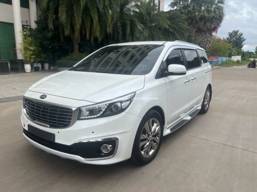 ជួលថ្ងៃ អាទិត្យ ខែ