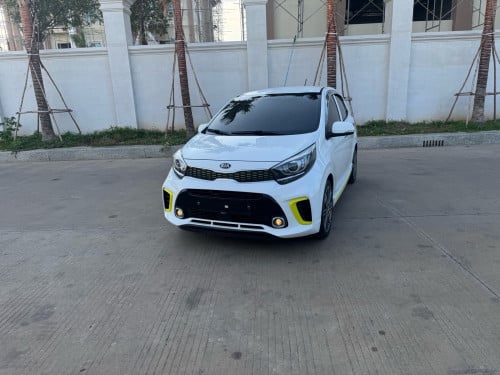 ជាប្រភេទឡានហ្វូលអប់សិនជីធីឡាញ តំលៃចចារបាន