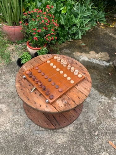 ក្តារអុក និង កូនអុក ខ្នាតតូចងាយស្រួលដាក់តាមខ្លួន