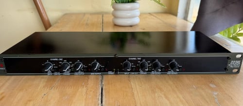 ក្រូសឺវេី​ ចែកសាប់​សង់​