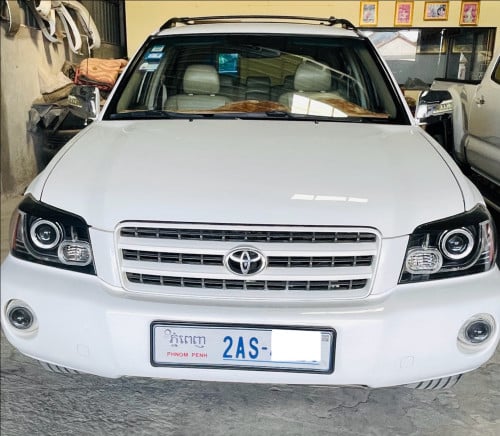 ឆ្នាំ03V6ប៉ុង1 តែមខ្មៅថ្មីអត់បុក