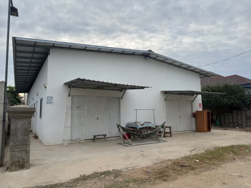 ដីសម្រាប់លក់ មានបន្ទប់ជួល10គេស្នាក់នៅពេញ