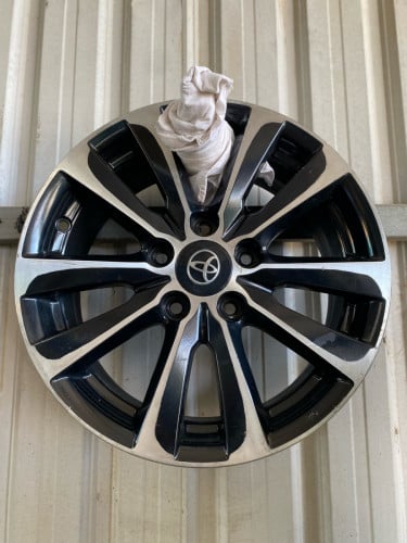 លក់យ៉ាន់រង្វង់16 ដាក់ត្រូវច្រេីនឡាន