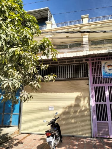 ផ្ទះល្វែង2 ជាន់ ផ្លូវជាតិលេខ៣ សង្កាត់ចោមចៅ