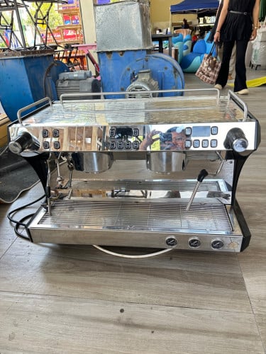 ម៉ាសុីនកាហ្វេរក្បាល់កាច់2