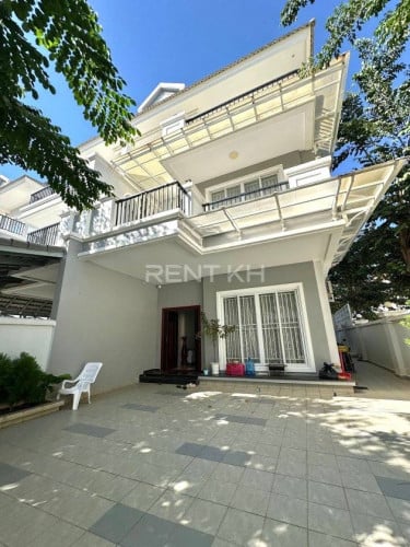 ផ្ទះវីឡាសម្រាប់ជួលនៅបុរី ភ្នំពេញអេលីតផាក 2 / Twin Villa for Rent at Borey Phnom Penh Elite Park 2