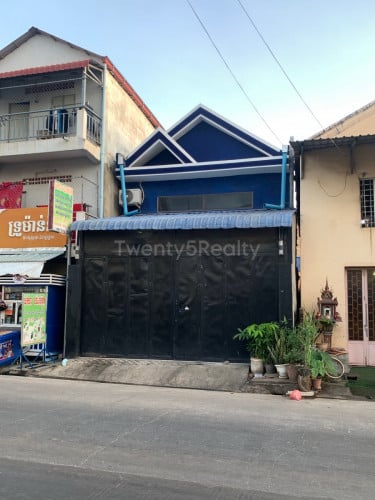 ផ្ទះអាជីវកម្មសម្រាប់ជួល ក្បែរផ្សារ Aeon2