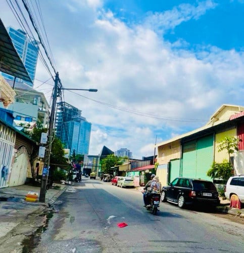 ដីសម្រាប់លក់នៅទួលស្វាយព្រៃ/ Land for Sale at Toul Svay Prey.