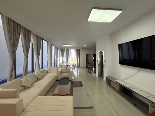 𝐅𝐨𝐫 𝐑𝐞𝐧𝐭: Modern 5-Bedroom Villa- Koh Noreah- The Palm