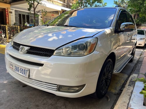 ឡានលក់​ Sienna