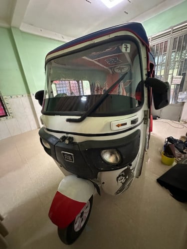 019 មាសុីនធ្វេីហេីយទឹកថ្នាំស្អាតស្រួលជិះស្រួលបេីក តម្លៃ1470$ ចចារ 